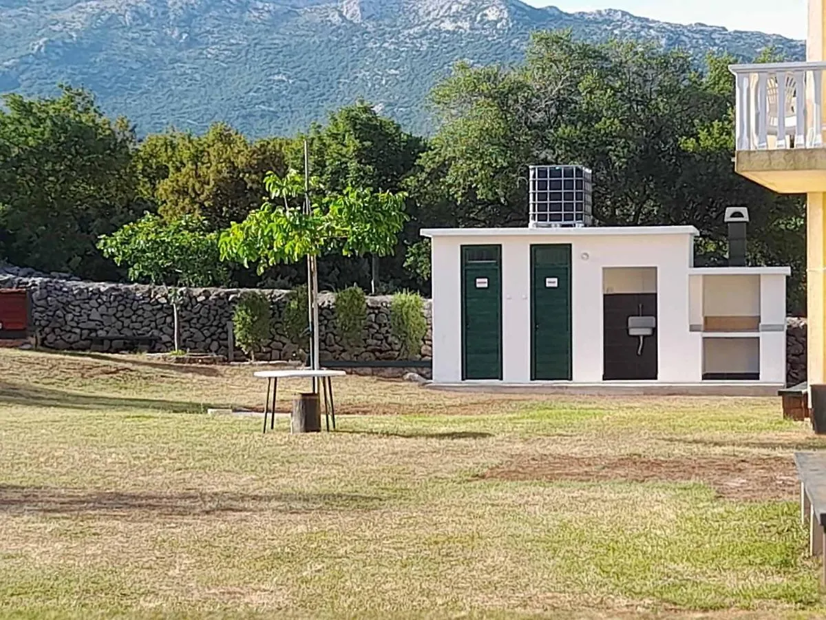 Camping Dolovi Obrovac Croatia