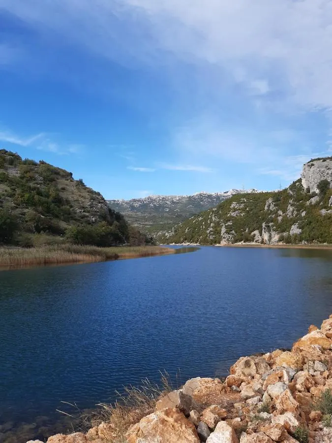 Camping Dolovi Obrovac