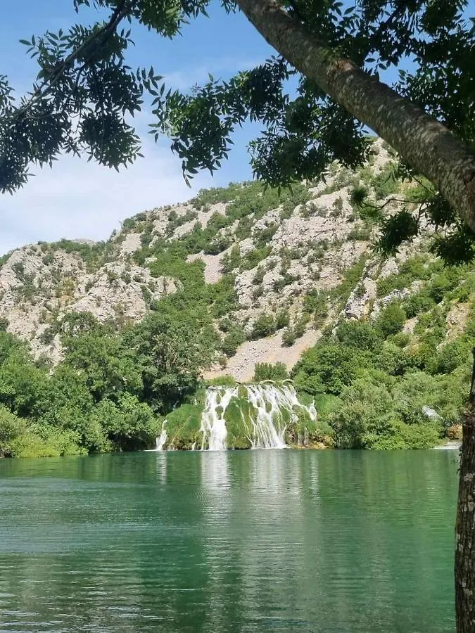 Camping Dolovi Obrovac 0*,